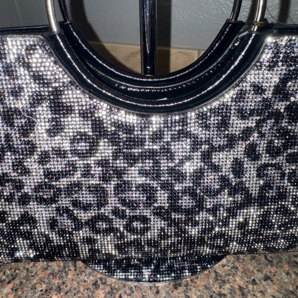 Black and Silver Women's sparkle Shoulder Bag NWT - Picture 2 of 3